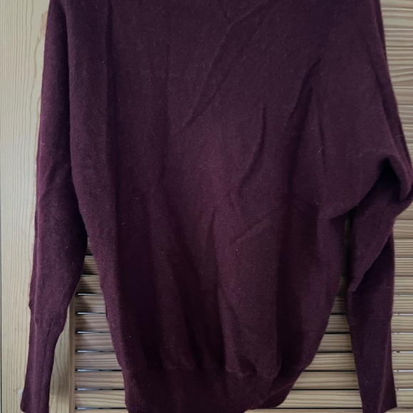 Cashmere sweater - Picture 2 of 3